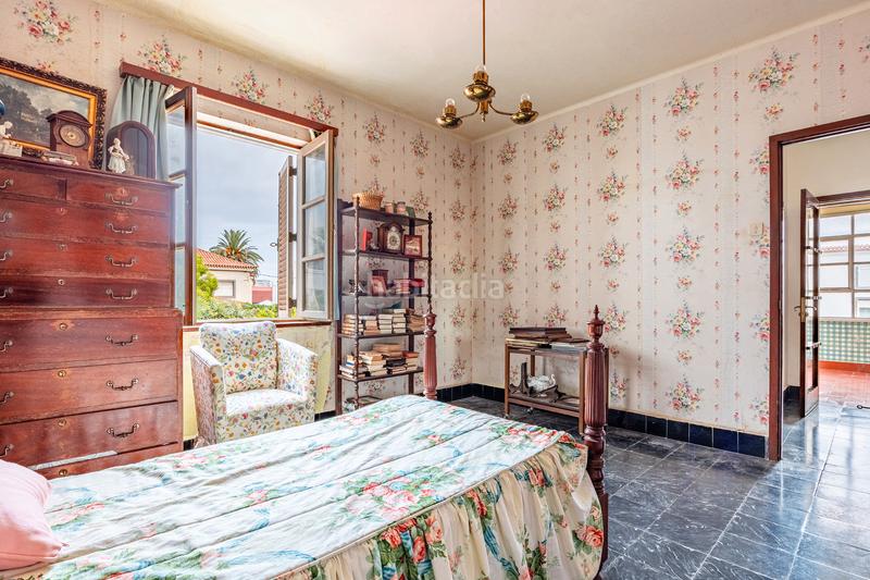 Foto 43682b3d-2911-40d4-8c54-1191f08e6261. Chalet con parcheggio in Ciudad Jardín Palmas de Gran Canaria (Las)