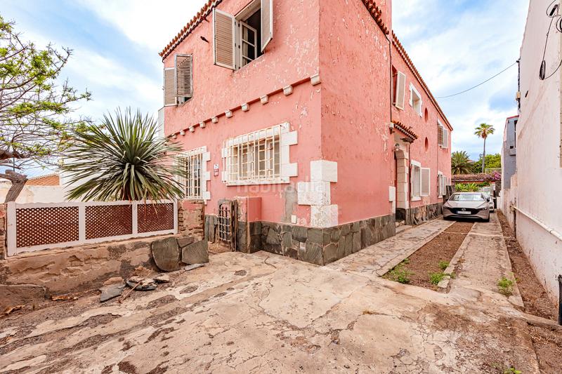 Foto 537b2b6e-15cf-4041-a693-788d80a07de2. Chalet con parcheggio in Ciudad Jardín Palmas de Gran Canaria (Las)