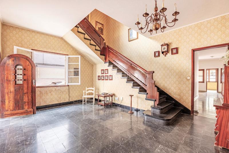 Foto fc7d73c2-be76-477e-80ae-105e24743085. Chalet con parcheggio in Ciudad Jardín Palmas de Gran Canaria (Las)