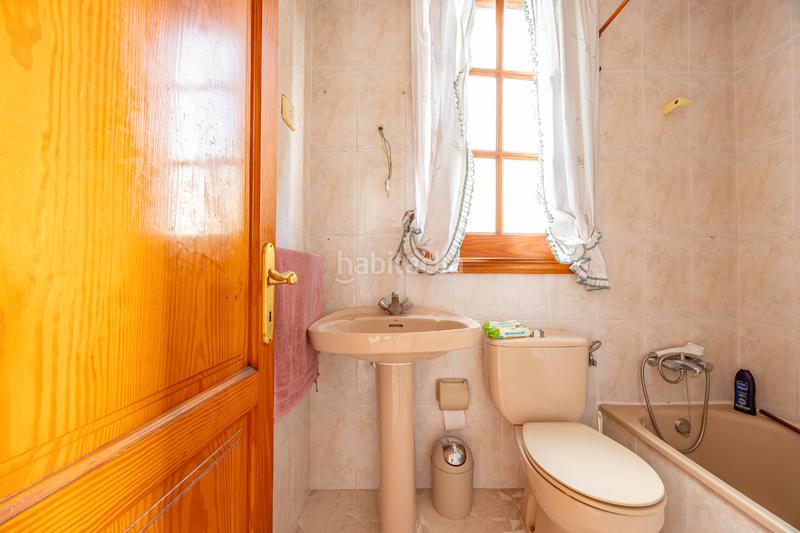 Foto 473d291d-c762-4c90-8897-9aa839b790e6. Casa aparellada a urbanización complejo residencial masapeses 4b a Arucas