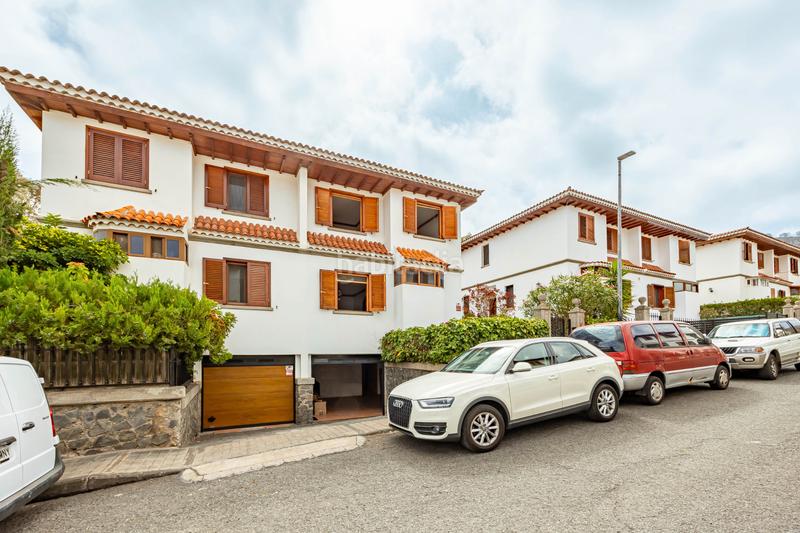 Foto 9c1ea8d5-63d2-4b72-b35d-0b1676c86b2e. Casa aparellada a urbanización complejo residencial masapeses 4b a Arucas
