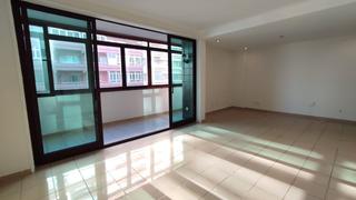 Location Appartement  Avenida rafael cabrera. Se alquila amplia y luminosa vivienda de 4 dormitorios y 2 baños