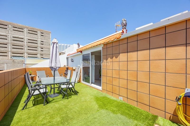 Foto 1b34fbe7-ceb1-43fe-aefe-0a5ebf38d023. Edificio  completo en venta en el centro , en las palmas de 525 m. listo para entrar. en Telde