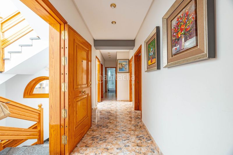 Foto 385973de-78d0-4ae5-b2cf-eff298dd57df. Edificio  completo en venta en el centro , en las palmas de 525 m. listo para entrar. en Telde