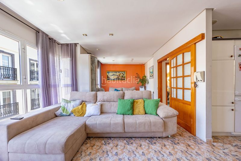 Foto 534bcee7-eeed-4a9f-935b-4f0493a326a1. Edificio  completo en venta en el centro , en las palmas de 525 m. listo para entrar. en Telde