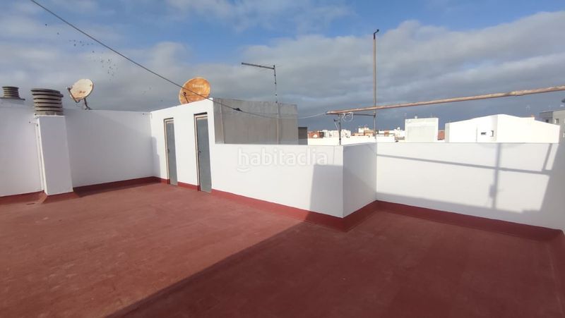 Foto 14060cb8-1122-4b45-98a2-aad9c5c83837. Edifici a San Gregorio Telde