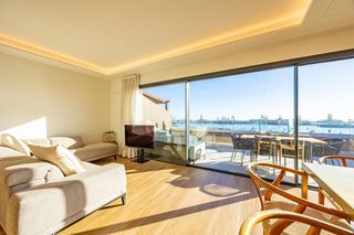 Penthouse in Alcaravaneras. Ático en primera línea de las alcaravaneras