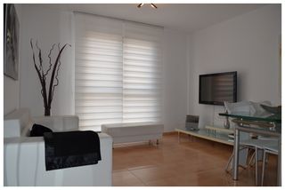 Rent Flat in Playa del Hombre - Taliarte - Salinetas. Espectacular piso de diseño a 50m de la playa de salinetas  gara