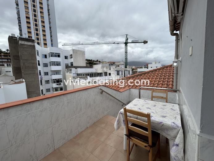 Foto fefe8607-e2a6-4eb0-a387-b7e1c7404e4a. Àtic a Zona Martiánez Puerto de la Cruz