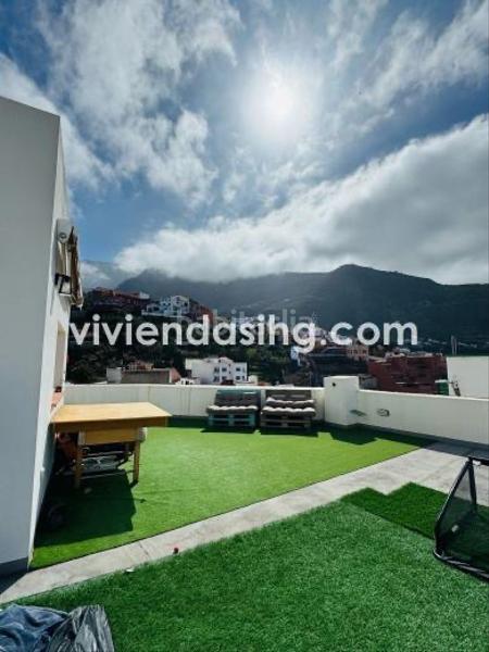 Foto b4ce4087-1db1-4f5f-9aed-ca9829674638. Casa en calle las tenerias 16 en Los Realejos pueblo Realejos (Los)