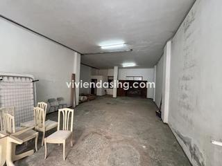 Location Local commercial à Calle tinguaro 2b