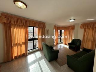 Rent Flat in Calle san agustín 54