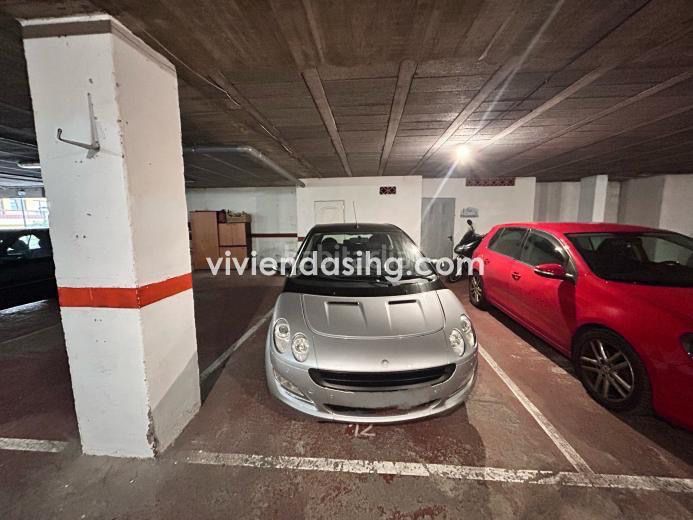 Foto bddda638-1025-4c67-a2e5-f57db46a9ecf. Aparcament cotxe a calle teide 3 a Longuera - Toscal Realejos (Los)