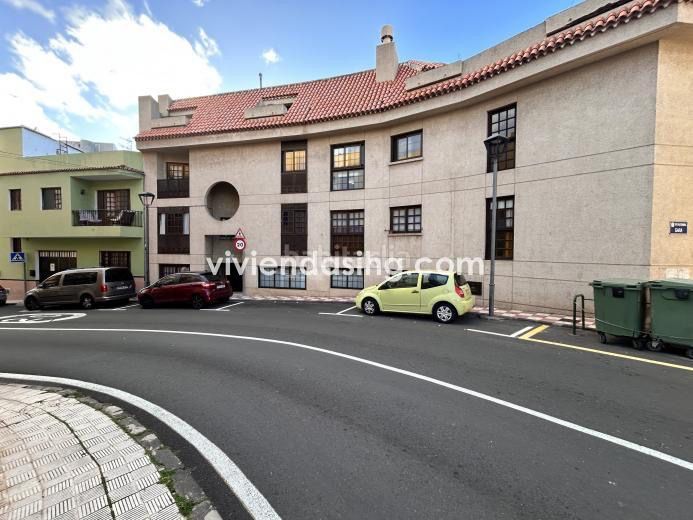 Foto fba20c1a-f4d6-45aa-9ccb-2a5253873014. Aparcament cotxe a calle teide 3 a Longuera - Toscal Realejos (Los)