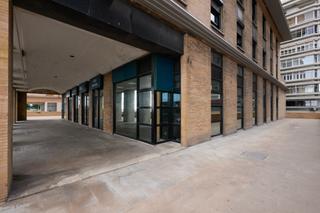 Geschäftsraum in Avenida de canarias 20. Local en venta en primera línea de la avenida de canarias ***apt