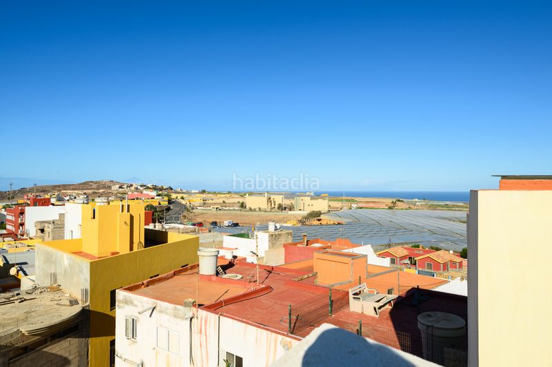 Foto 197459d9-510e-4f76-aeb6-bb57d9060474. Chalet en calle bravo murillo 34 en Sardina Gáldar