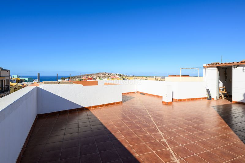 Foto 6ac605dd-ca05-4067-a5f1-4e8a5384e1bc. Chalet en calle bravo murillo 34 en Sardina Gáldar