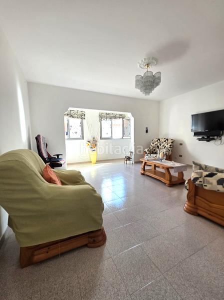 Foto b60e4627-889d-498c-ba97-c432f3c1b77d. Chalet en calle palafox 24a en Vecindario - El Doctoral - Cruce de Sardina Santa Lucía de Tirajana