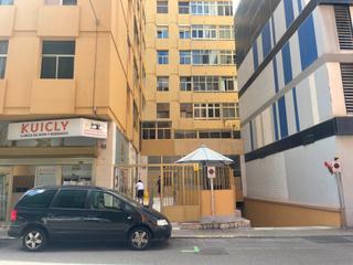 Aparcament cotxe a Calle daoiz 29