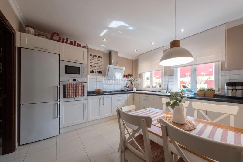 Foto 609af0aa-1db9-40fe-b21d-b4b173747f9c. Casa pareada en calle via lactea 23 en Playa del Hombre - Taliarte - Salinetas Telde