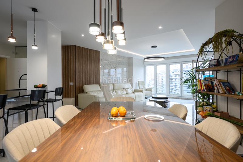 Foto e40440a4-03bb-4b4b-bb3b-79bf7dc1eaed. Pis a plaza de españa 7 a Santa Catalina - Canteras Palmas de Gran Canaria (Las)