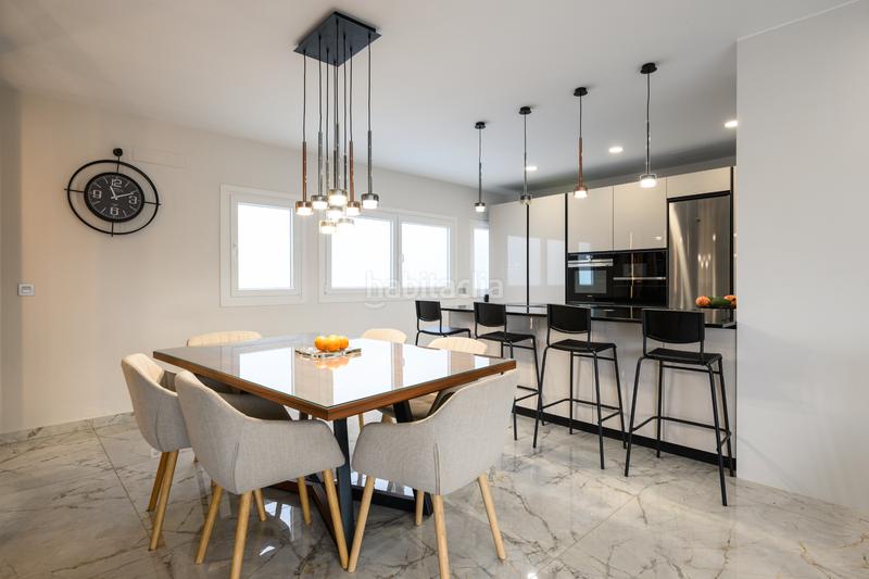 Foto a636532b-8421-4704-b6a3-0234a54091cd. Piso en plaza de españa 7 en Santa Catalina - Canteras Palmas de Gran Canaria (Las)