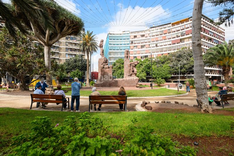 Foto dd4bc8bb-2284-4962-9cc8-3588a46841c1. Piso en plaza de españa 7 en Santa Catalina - Canteras Palmas de Gran Canaria (Las)