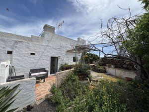 Chalet in Calle cuesta del pozo 2