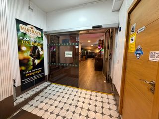 Business premise in Calle Salvador Cuyas 8