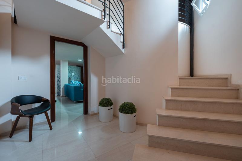 Foto cb18a6e6-840f-4425-96b2-36b49e6b19b6. Casa pareada en calle general palafox transv 1 en Arucas