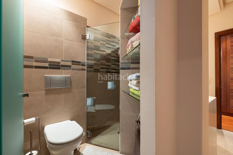 Foto f9b3c19e-77e3-4816-b512-c542942964d7. Casa pareada en calle general palafox transv 1 en Arucas