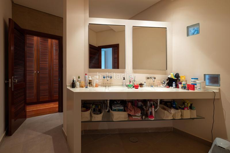 Foto 0d26fa0a-5d87-4cfe-b927-bb461e490543. Maison jumelée dans calle general palafox transv 1 dans Arucas