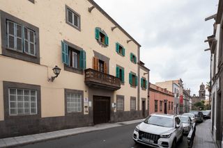 Flat in Calle castillo 12