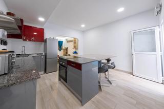 Flat in Calle aguadulce 19