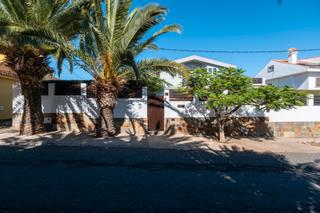 Xalet a Calle arquitecto laureano arroyo 103