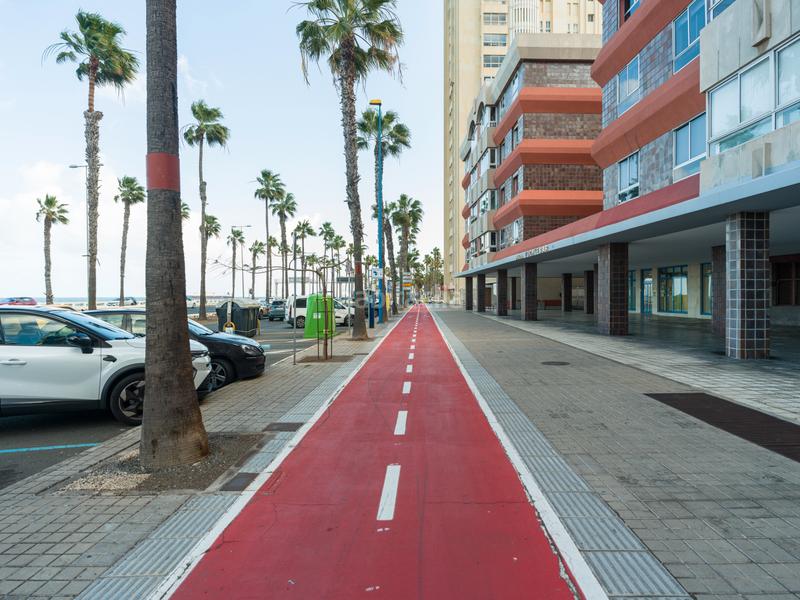 Foto 17af1502-2edd-4867-8998-f9305fd0e9b9. Piso en avenida alcalde josé ramirez bethencourt 12 en Palmas de Gran Canaria (Las)