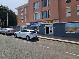 Local Comercial a Calle secundino delgado 5