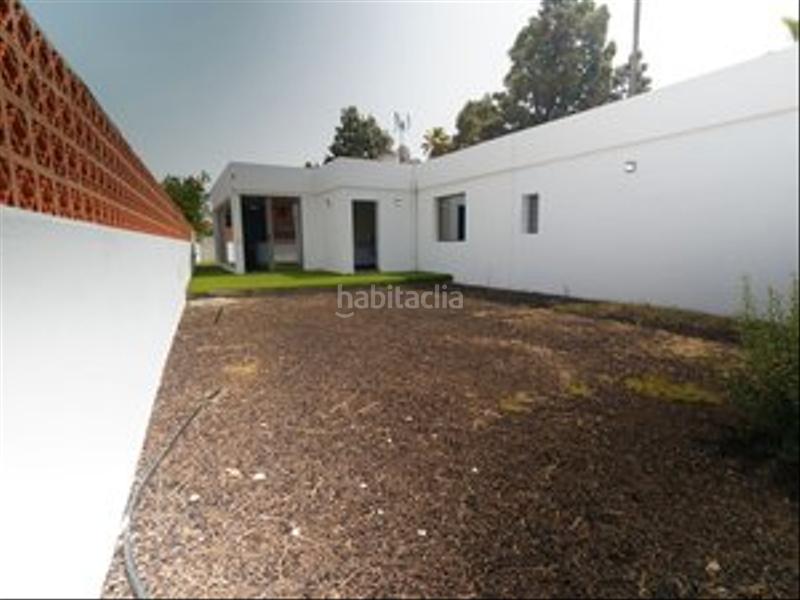 Foto f9caf44e-f737-43b0-889e-4b616e921f65. Chalet in avenida los almendros 51 in Valsequillo de Gran Canaria