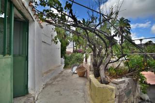 Casa  Barrio sitio alto. Casa y terreno en el sitio alto