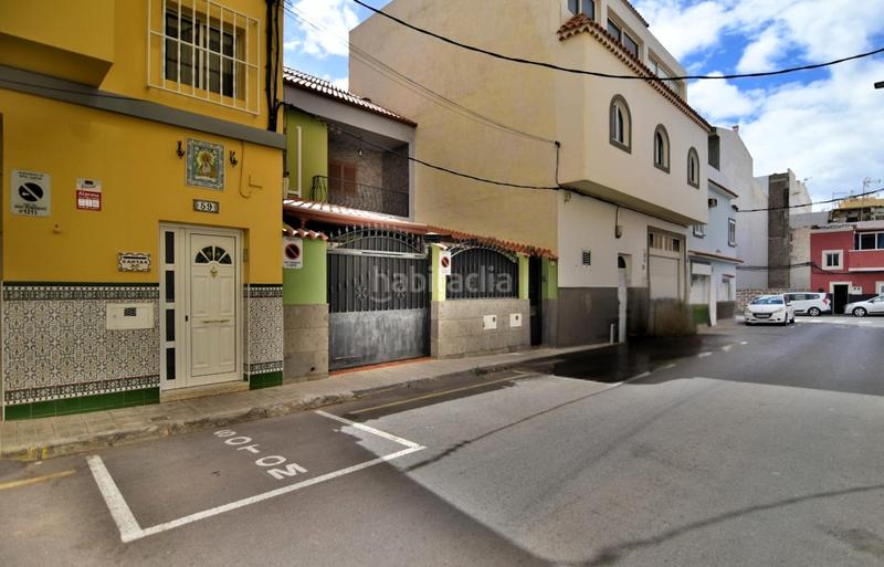 Foto 4f0ea5d4-644b-4cd9-af10-5a8817821407. Chalet con parcheggio in Vecindario - El Doctoral - Cruce de Sardina Santa Lucía de Tirajana