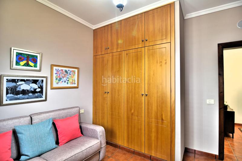 Foto 5db29ef0-8965-41c6-b24a-a21471e793d1. Chalet con parcheggio in Vecindario - El Doctoral - Cruce de Sardina Santa Lucía de Tirajana