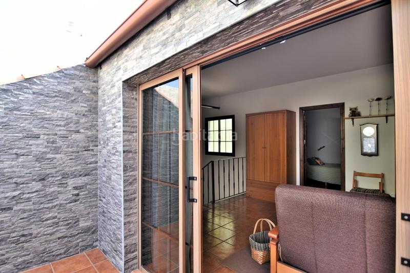 Foto 8ed6534e-9899-4c40-a466-c8da73e093ac. Chalet con parcheggio in Vecindario - El Doctoral - Cruce de Sardina Santa Lucía de Tirajana