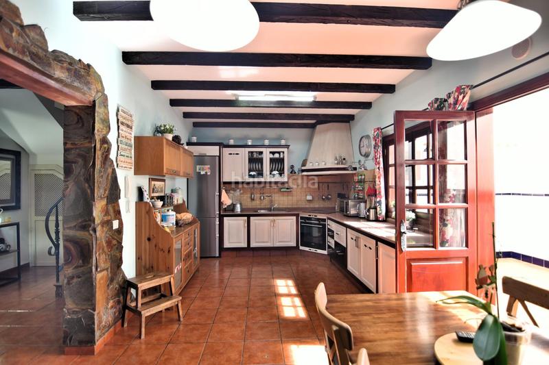 Foto c8c93367-b3b1-40e3-ab26-3fa985a382e7. Chalet con parcheggio in Vecindario - El Doctoral - Cruce de Sardina Santa Lucía de Tirajana