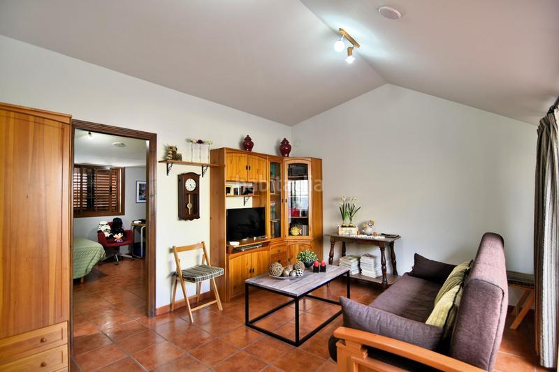 Foto e3de41ab-d753-4106-a04a-b3104345679e. Chalet con parcheggio in Vecindario - El Doctoral - Cruce de Sardina Santa Lucía de Tirajana