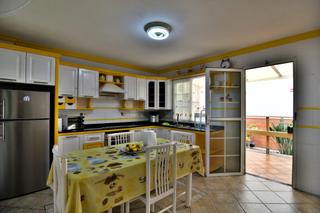 Maison jumelée  Calle galicia. Unifamiliar en balosvecindario