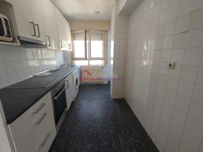 Foto aab6a317-f3f8-46cb-975b-1dd8a373d078. Etagenwohnung mit heizung in Los Vadillos - R. Sanitaria - Pozanos Burgos