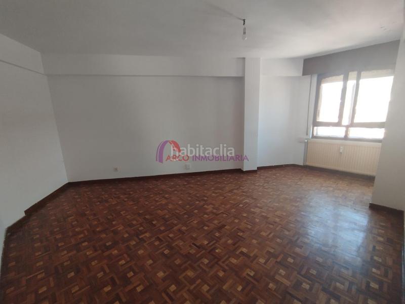 Foto 97738210-fd21-492d-8e8c-575bdecd403a. Flat with heating in Los Vadillos - R. Sanitaria - Pozanos Burgos