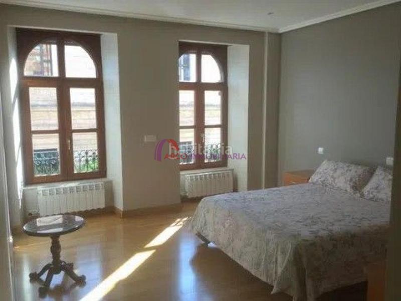 Foto 1d38db97-e1f6-424e-a1ae-54c390235912. Appartamento con riscaldamento in Casco Antiguo Burgos