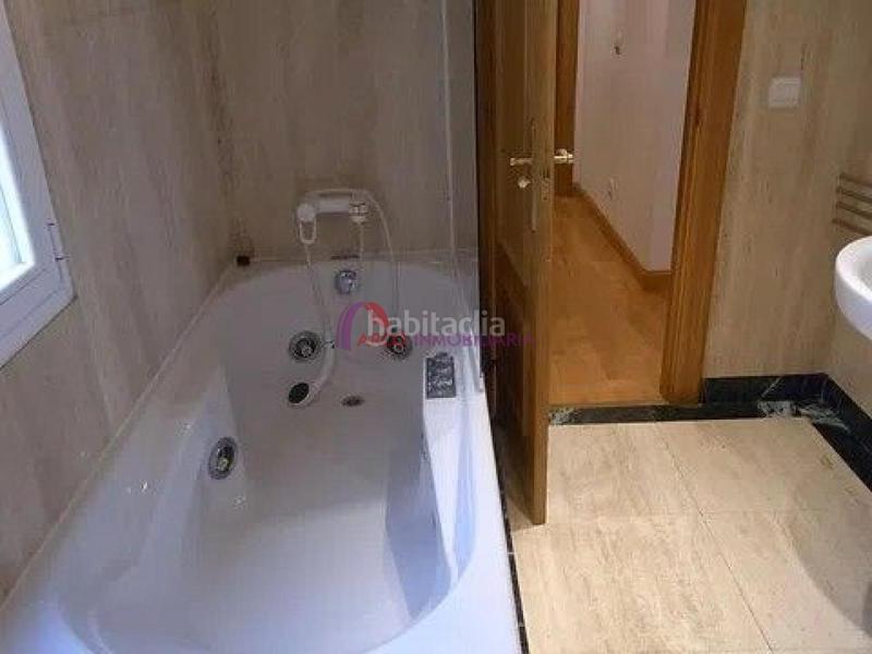 Foto 8a38639a-4096-4e7f-a586-d50bfeb11017. Appartamento con riscaldamento in Casco Antiguo Burgos