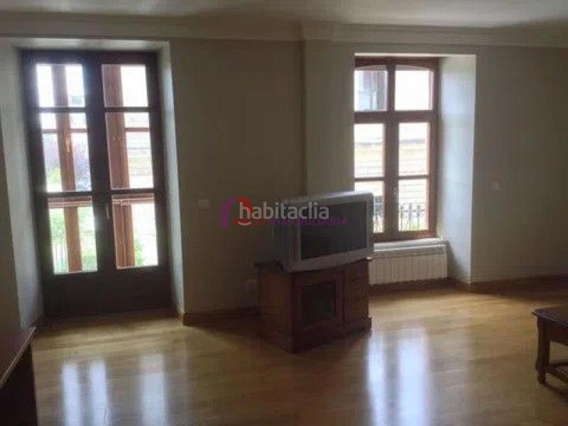 Foto ffab7771-eb9b-4b95-9b92-7c220d04c858. Appartamento con riscaldamento in Casco Antiguo Burgos